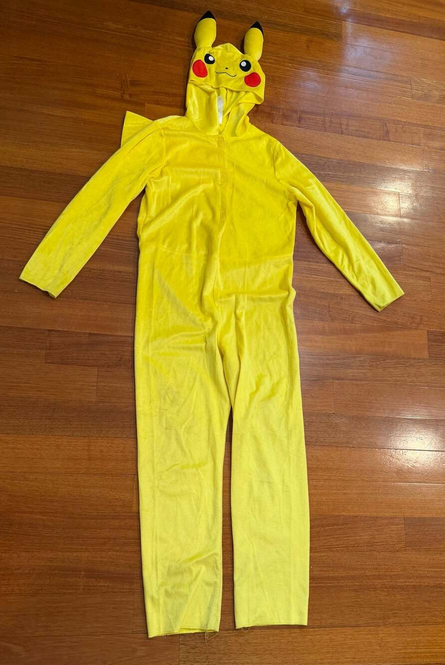 Pokemon Pikachu Deluxe Costume Size XL